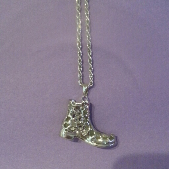Necklace - Picture 2 of 2
